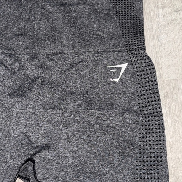 Gymshark Grey Leggings with Black Details - Picture 2 of 5